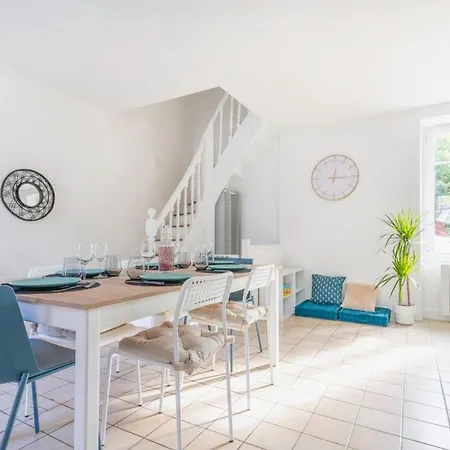 Escale A Nantes - Bord De Loire * 雷泽